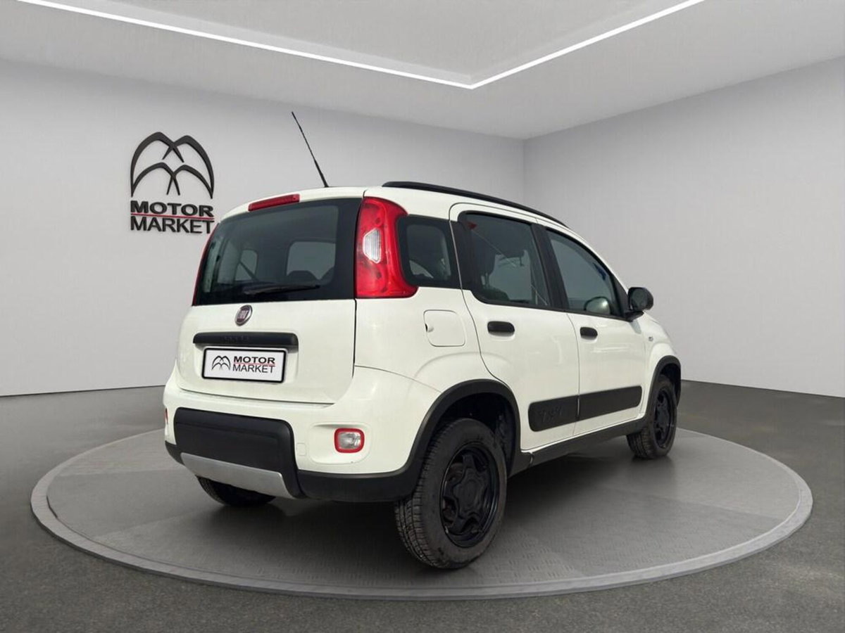 Fiat Panda 1.3 MJT 95 CV S&S 4x4 (7)