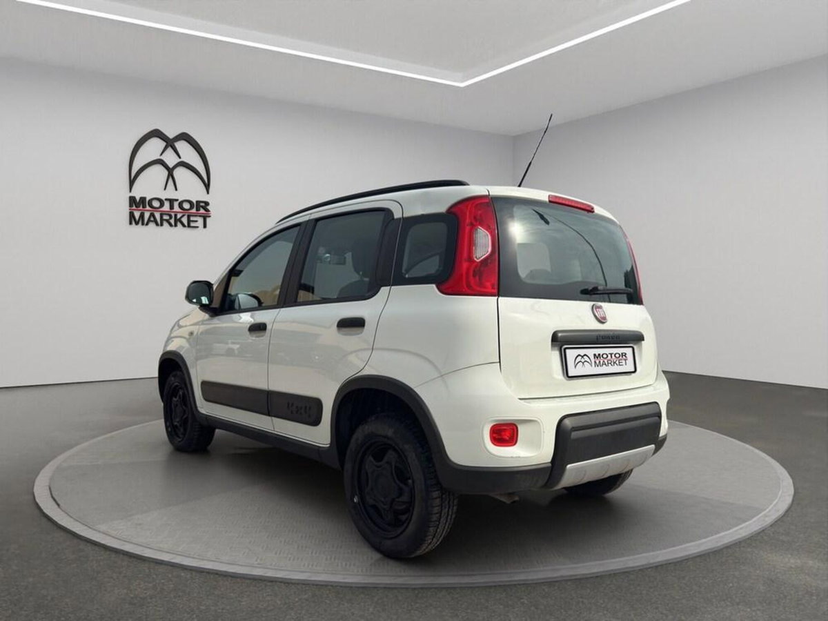 Fiat Panda 1.3 MJT 95 CV S&S 4x4 (8)