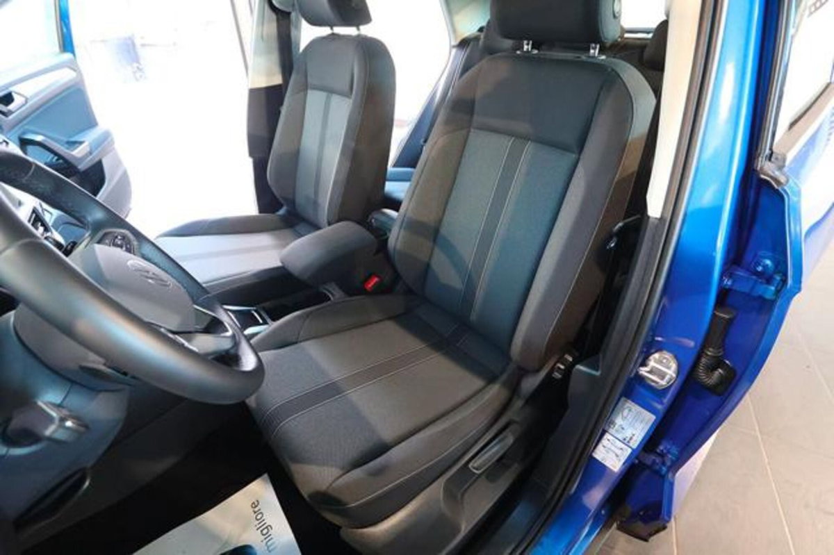 Volkswagen T-Roc 2.0 tdi Life 150cv dsg (17)