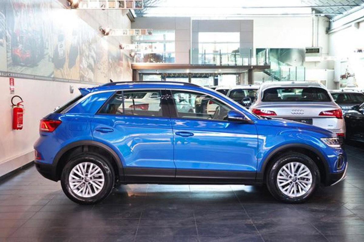 Volkswagen T-Roc 2.0 tdi Life 150cv dsg (2)
