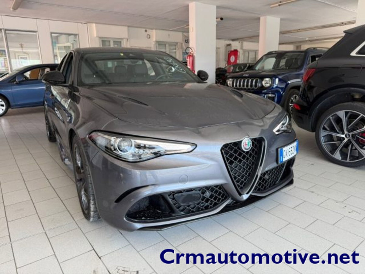 Alfa Romeo Giulia 2.9 T V6 AT8 Quadrifoglio