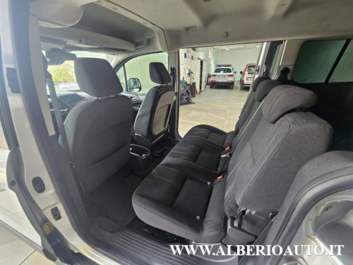 Ford Tourneo Connect 7 1.6 TDCi 115 CV (17)