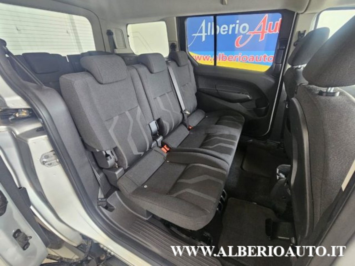 Ford Tourneo Connect 7 1.6 TDCi 115 CV (8)