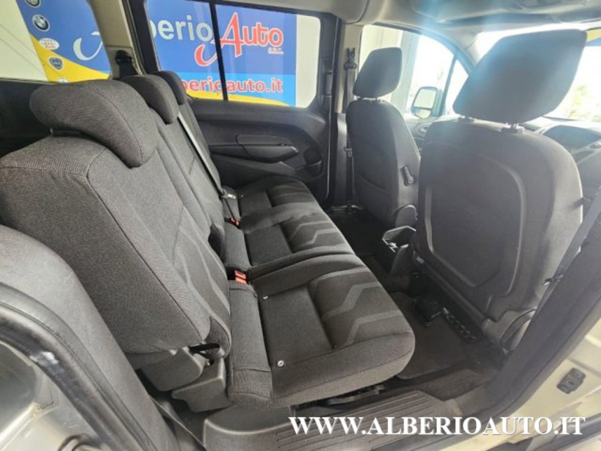 Ford Tourneo Connect 7 1.6 TDCi 115 CV (9)