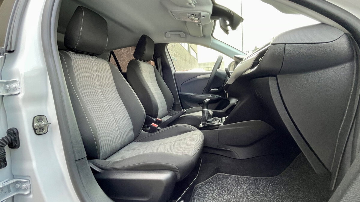 Opel Corsa 1.2 Corsa s&s 75cv (11)