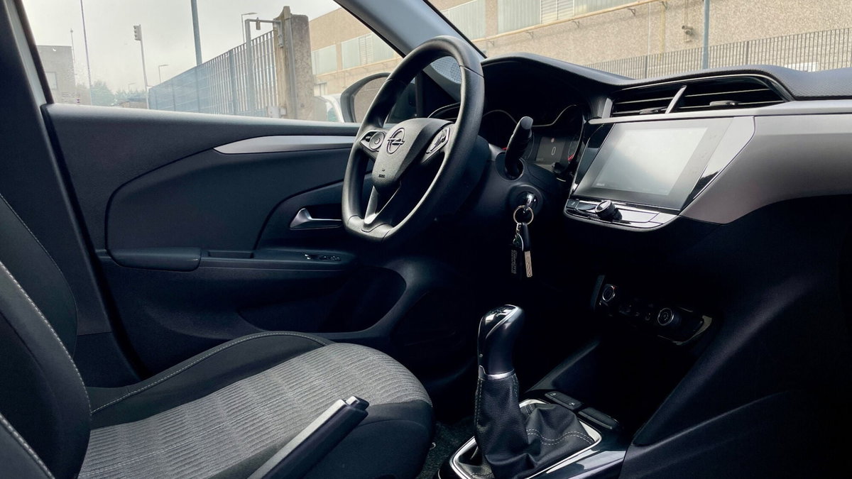 Opel Corsa 1.2 Corsa s&s 75cv (19)