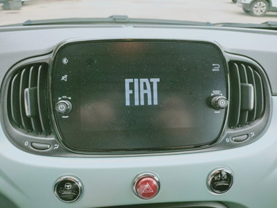 Fiat 500 1.0 Hybrid Red (14)