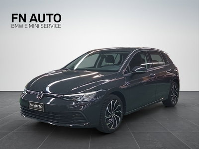 Volkswagen Golf 1.0 eTSI EVO DSG Life usata