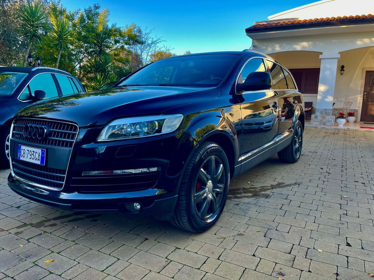 Audi Q7 3.0 V6 TDI 240 CV quattro tiptronic Advanced Plus (2)