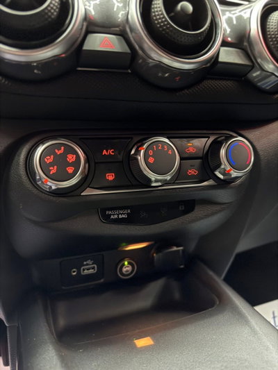 Nissan Juke 1.0 dig-t Tekna 114cv (15)