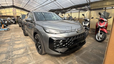 Volkswagen T-Roc 1.5 etsi Life 115cv dsg (4)