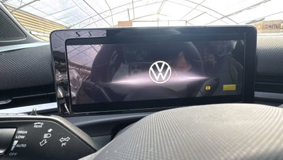 Volkswagen T-Roc 1.5 etsi Life 115cv dsg (9)