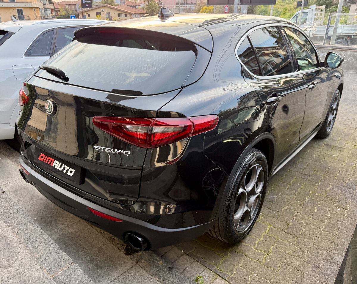 Alfa Romeo Stelvio Stelvio 2.2 Turbodiesel 210 CV AT8 Q4 Super (3)