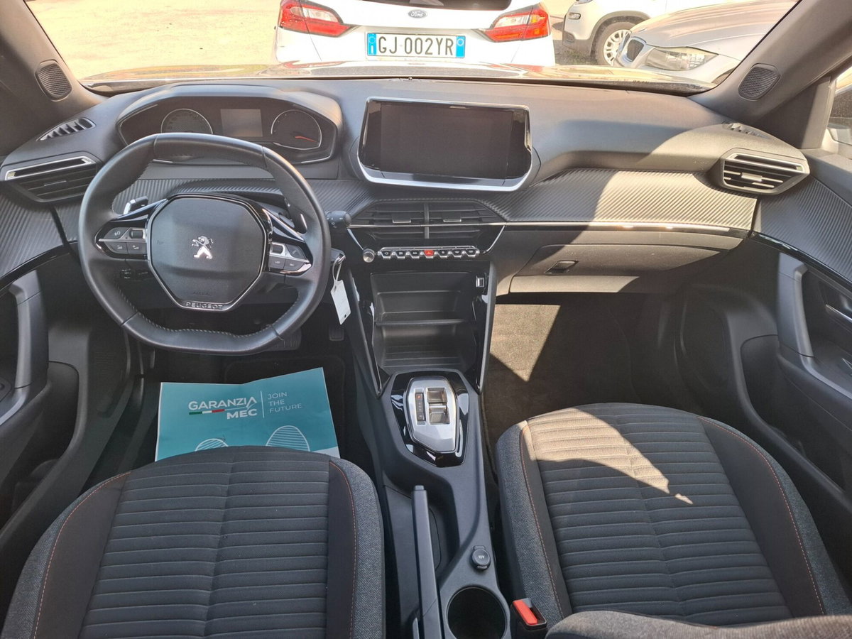 Peugeot 2008 PureTech 130 S&S EAT8 Active Pack (5)