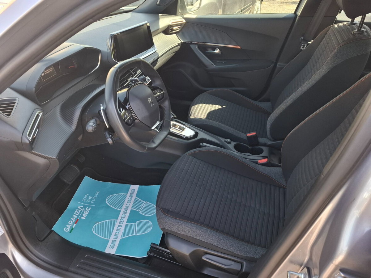Peugeot 2008 PureTech 130 S&S EAT8 Active Pack (7)