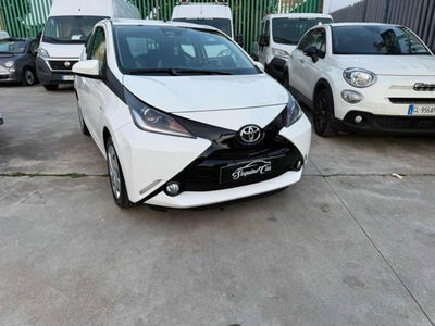Toyota Aygo 1.0 VVT-i 69 CV 5 porte x-play TSS MMT usata