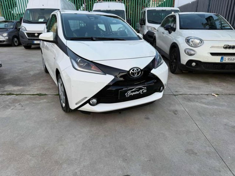 Toyota Aygo 1.0 VVT-i 69 CV 5 porte x-play TSS MMT