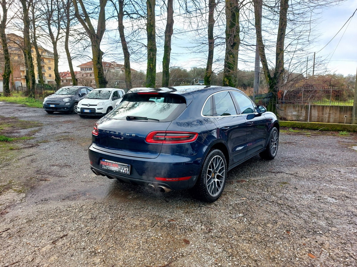 Porsche Macan S (2)