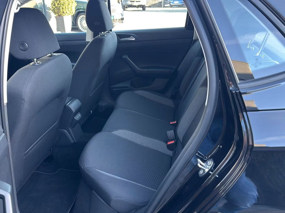 Volkswagen Polo 1.0 tsi Life 95cv (8)
