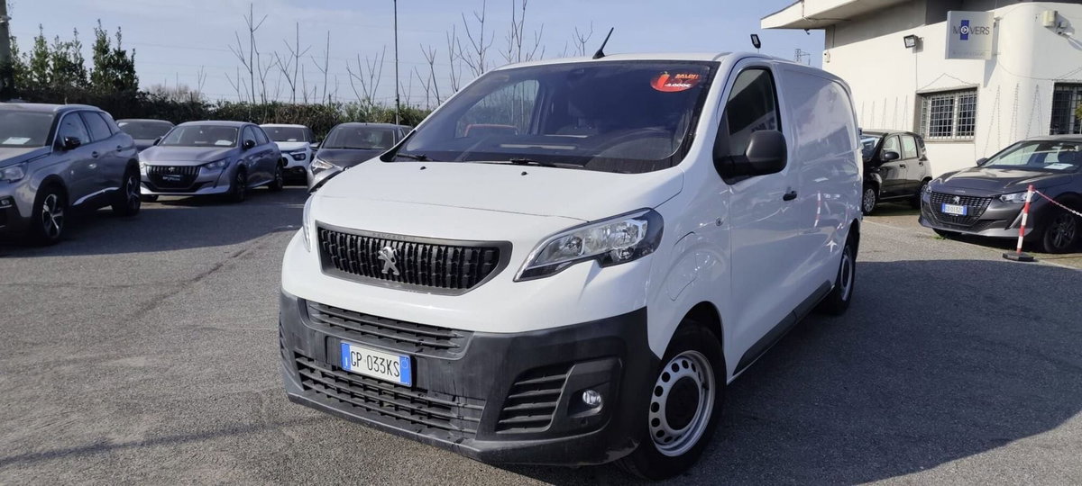 Peugeot e-Expert Furgone 75kW PL-TN Combi Standard (2)