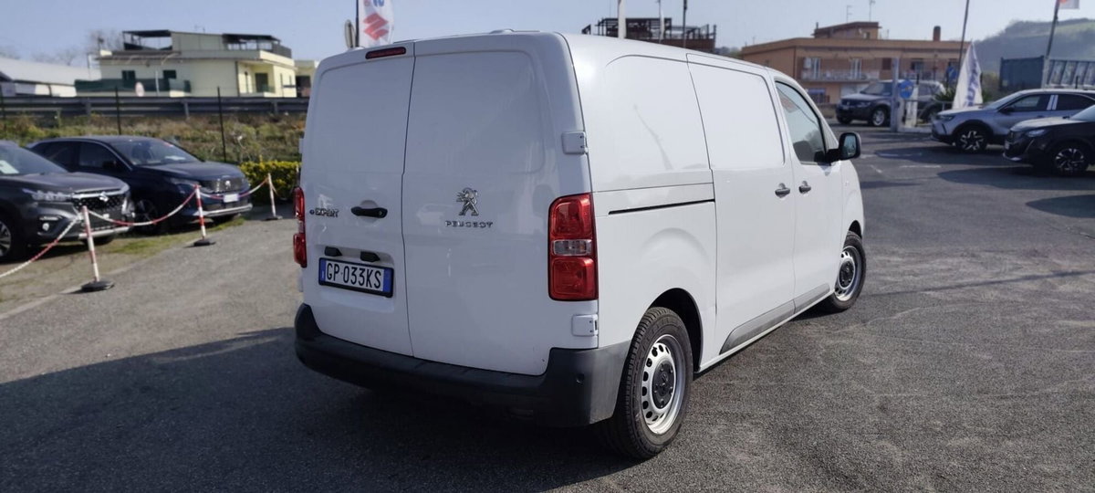 Peugeot e-Expert Furgone 75kW PL-TN Combi Standard (4)