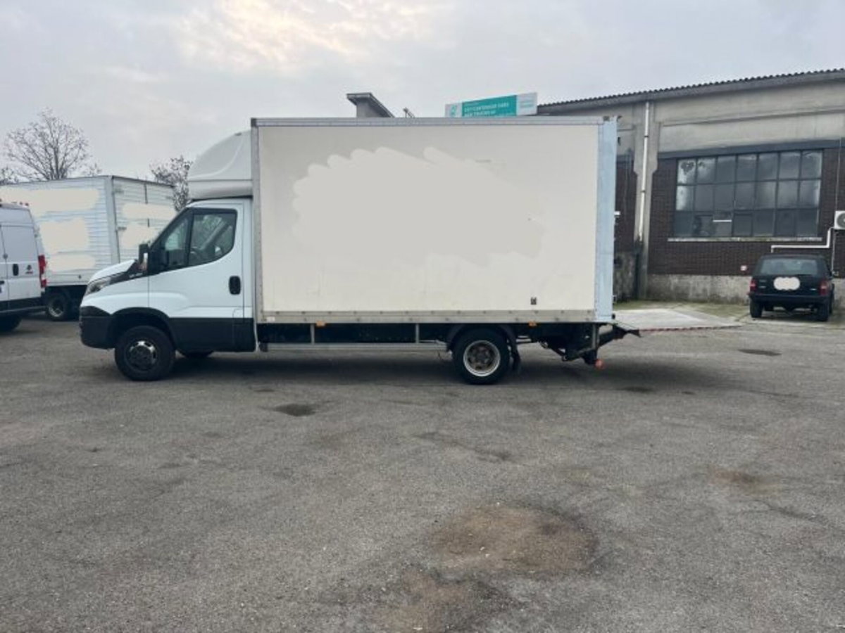 Iveco Daily Telaio 35C16 BTor 2.3 HPT PL-RG Cabinato