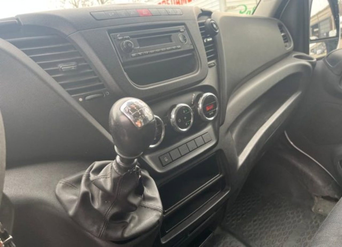 Iveco Daily Telaio 35C16 BTor 2.3 HPT PL-RG Cabinato (3)
