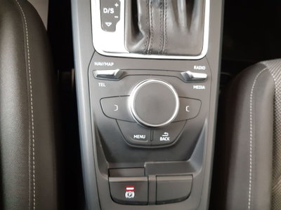 Audi Q2 Q2 30 TDI S tronic Business (17)