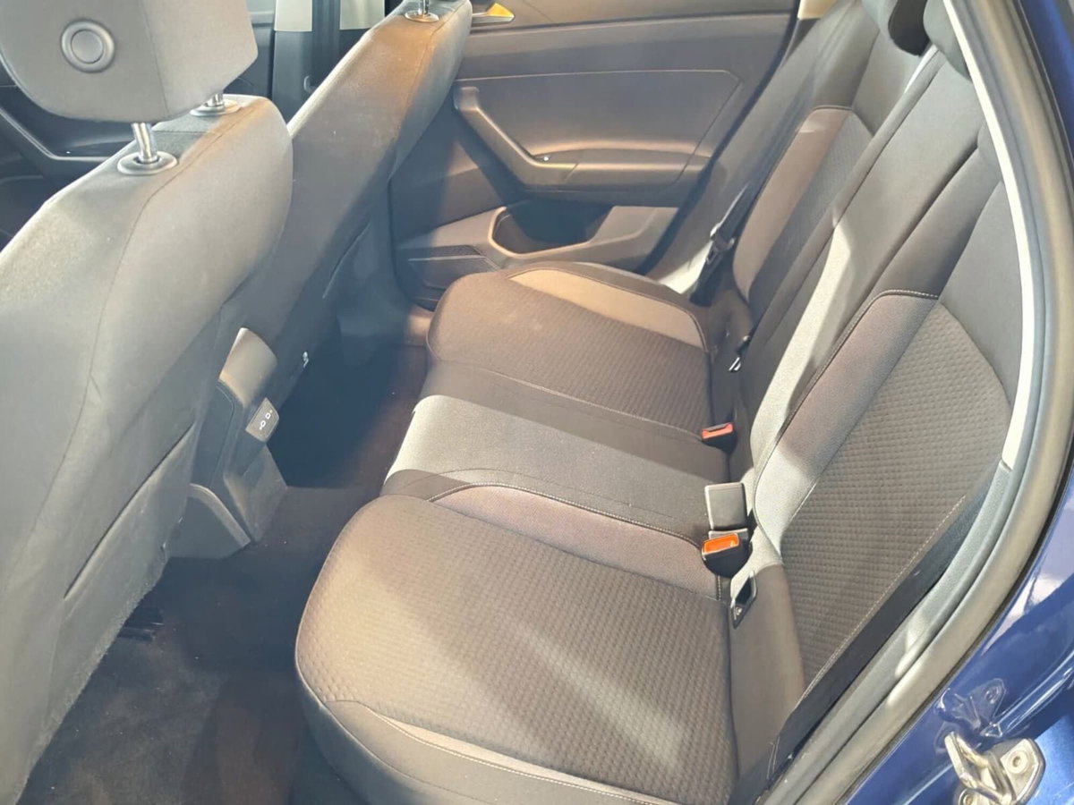 Volkswagen Polo 1.0 tsi Life 95cv (13)