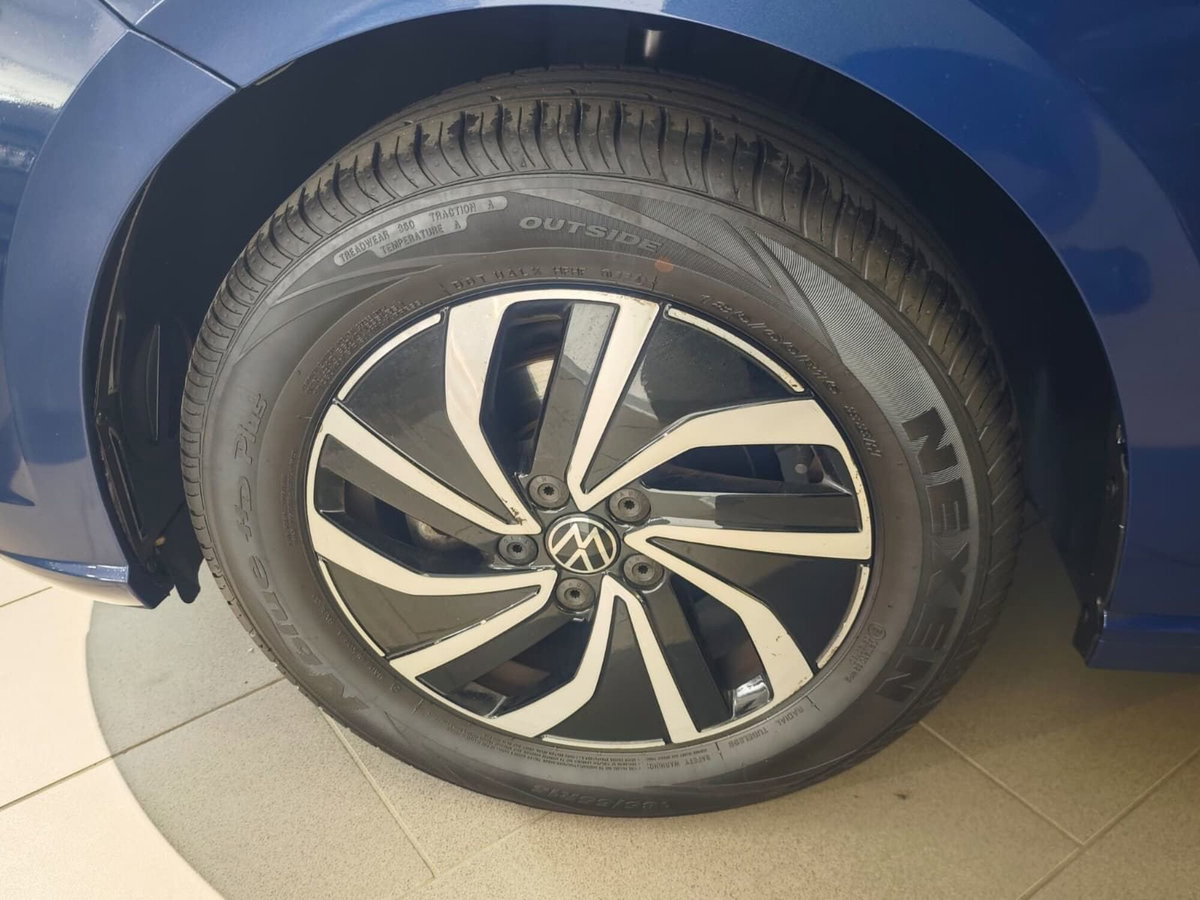 Volkswagen Polo 1.0 tsi Life 95cv (7)