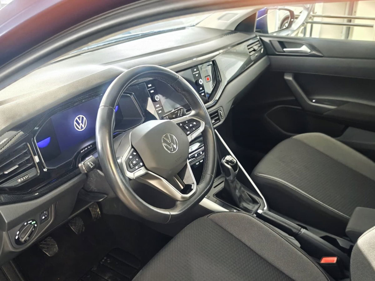 Volkswagen Polo 1.0 tsi Life 95cv (8)
