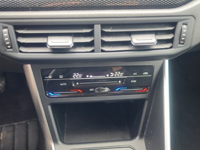 Volkswagen Polo 1.0 tsi Life 95cv (12)