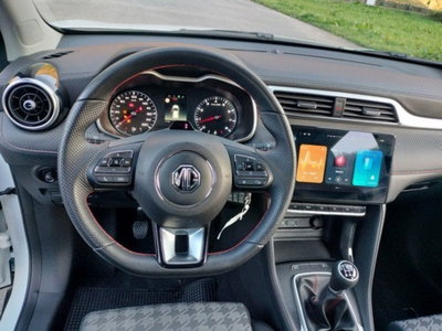Mg ZS ZS 1.5 Luxury (13)