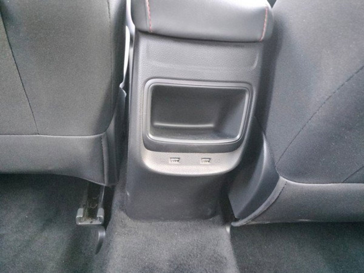 Mg ZS ZS 1.5 Luxury (19)