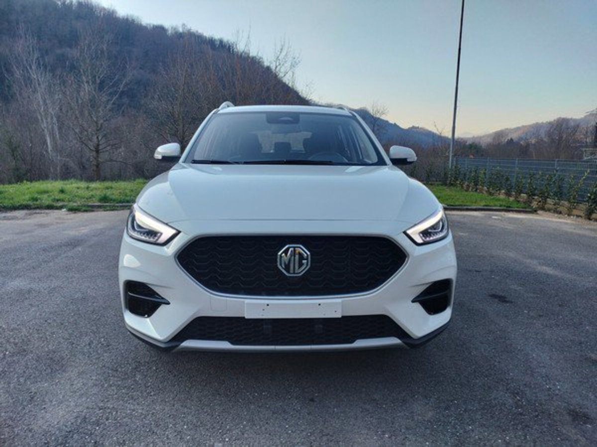 Mg ZS ZS 1.5 Luxury (2)