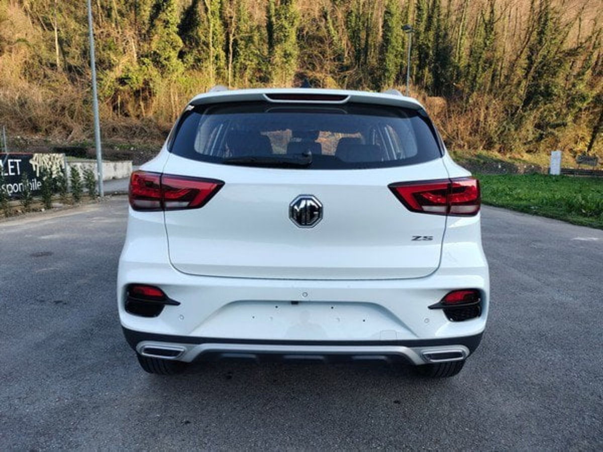Mg ZS ZS 1.5 Luxury (7)