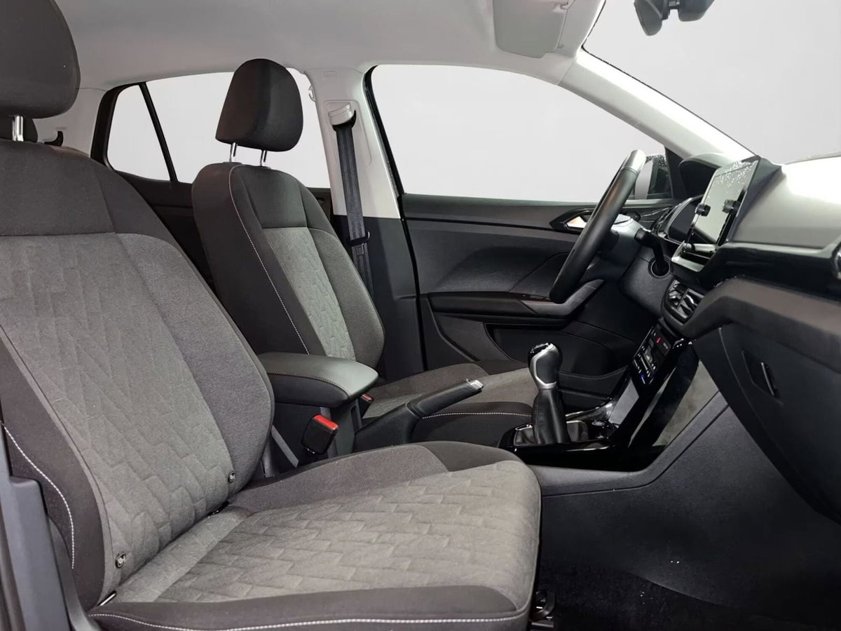 Volkswagen T-Cross 1.0 tsi Life 115cv (9)