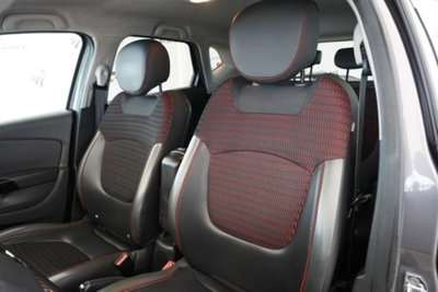 Renault Captur 1.5 dCi 8V 90 CV EDC Project Runway (14)