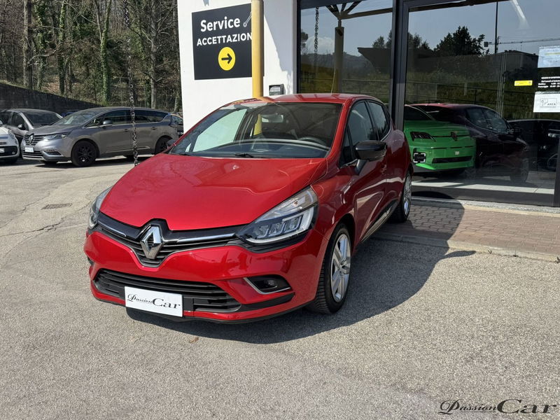 Renault Clio dCi 8V 90 CV EDC 5 porte Moschino Zen