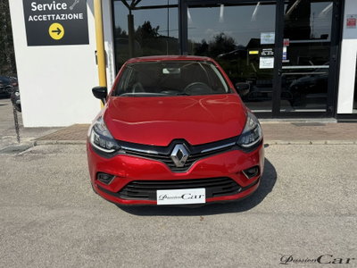 Renault Clio dCi 8V 90 CV EDC 5 porte Moschino Zen (2)