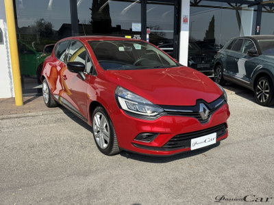 Renault Clio dCi 8V 90 CV EDC 5 porte Moschino Zen (3)