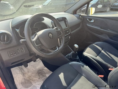 Renault Clio dCi 8V 90 CV EDC 5 porte Moschino Zen (5)