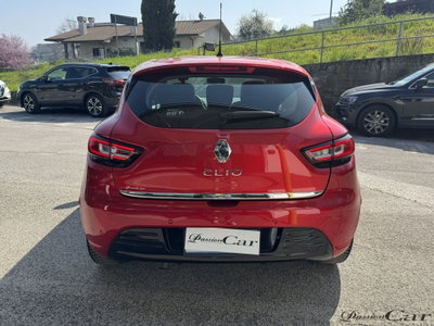 Renault Clio dCi 8V 90 CV EDC 5 porte Moschino Zen (7)