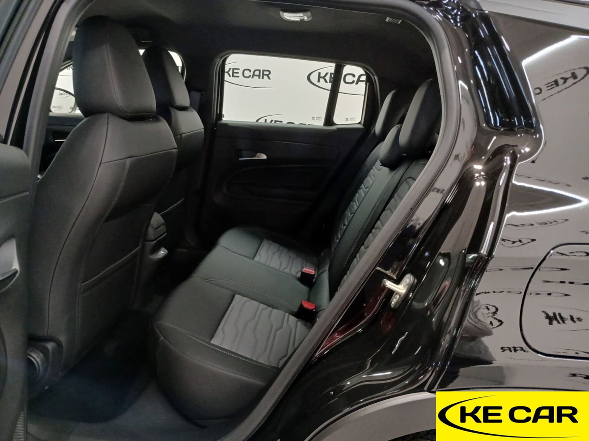 Jeep Avenger 1.2 turbo e-hybrid mhev Upland 4xe 145cv edct6 (15)