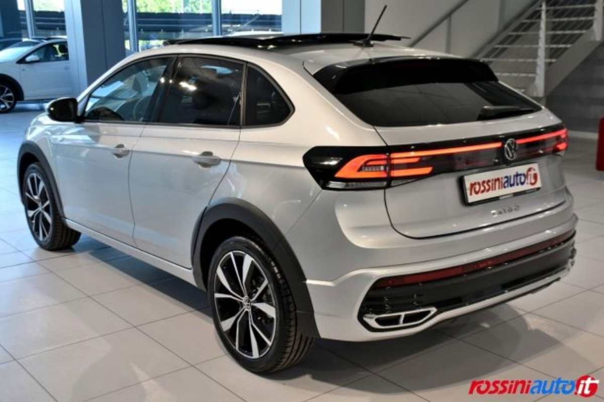 Volkswagen Taigo 1.0 tsi R-Line 115cv (3)