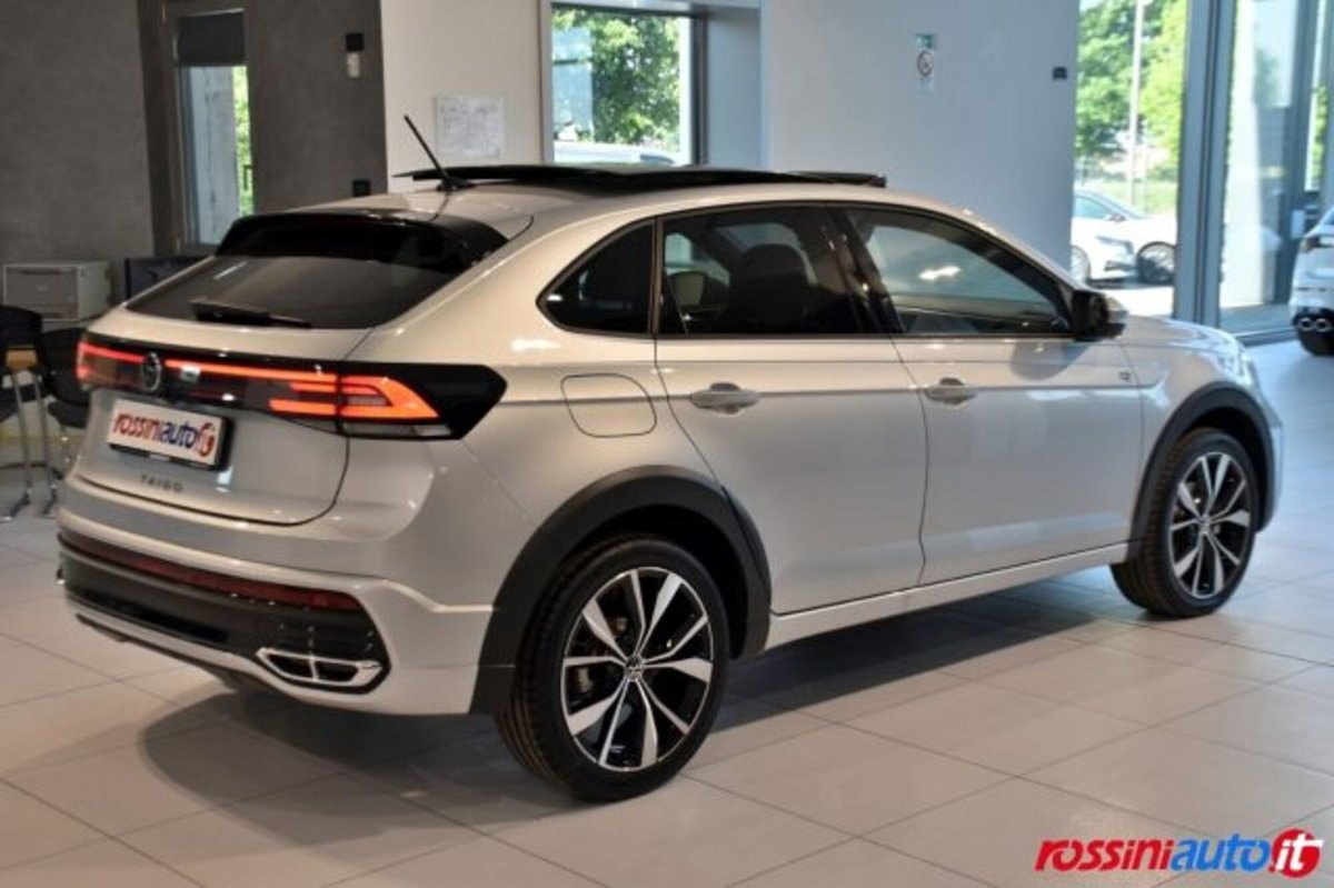 Volkswagen Taigo 1.0 tsi R-Line 115cv (5)