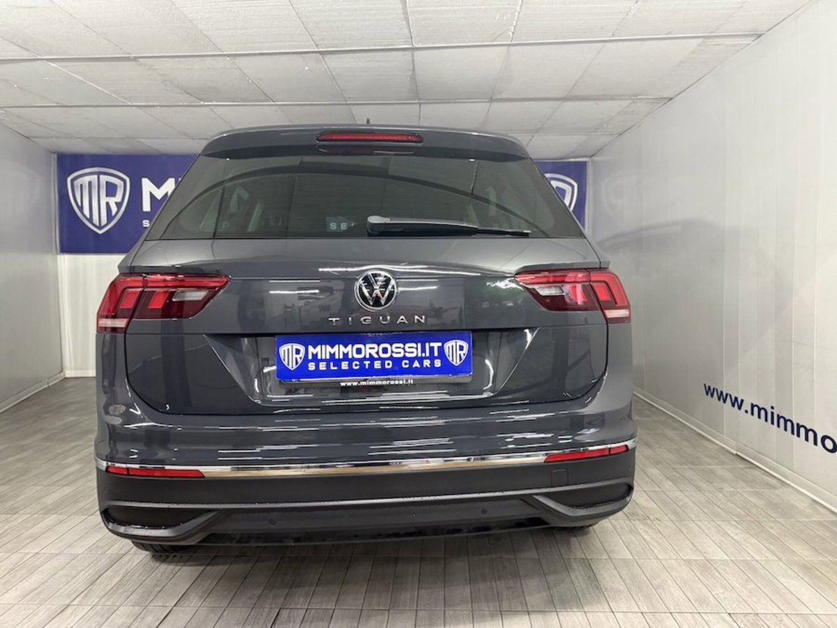 Volkswagen Tiguan 2.0 tdi Life 150cv dsg (11)