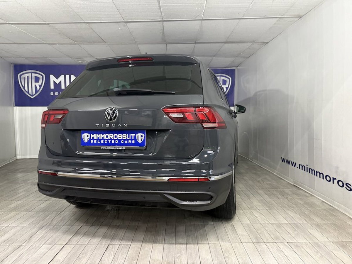 Volkswagen Tiguan 2.0 tdi Life 150cv dsg (13)