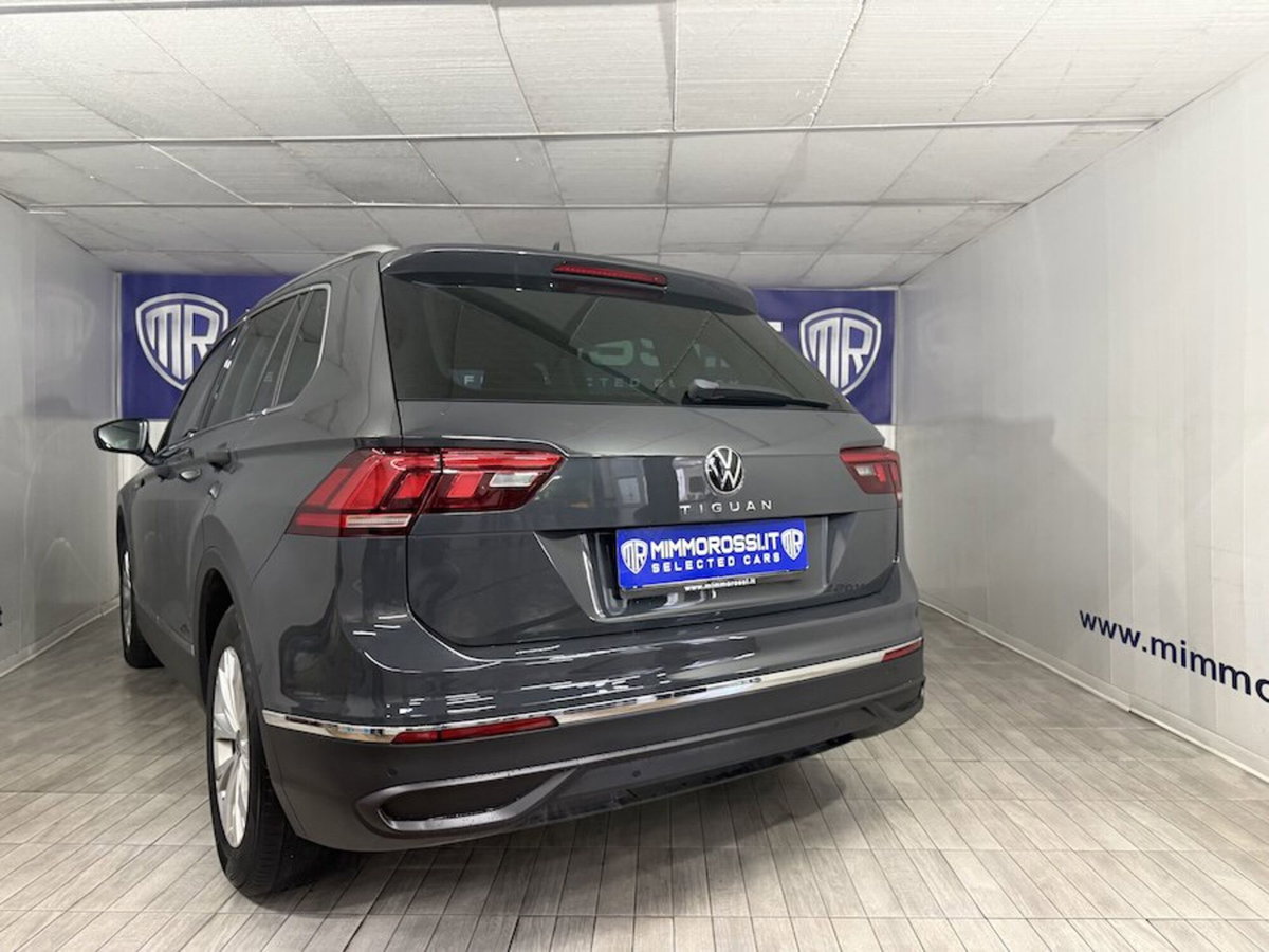 Volkswagen Tiguan 2.0 tdi Life 150cv dsg (9)