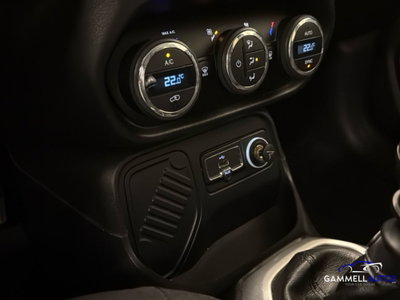 Jeep Renegade 1.6 Mjt 120 CV Limited (13)